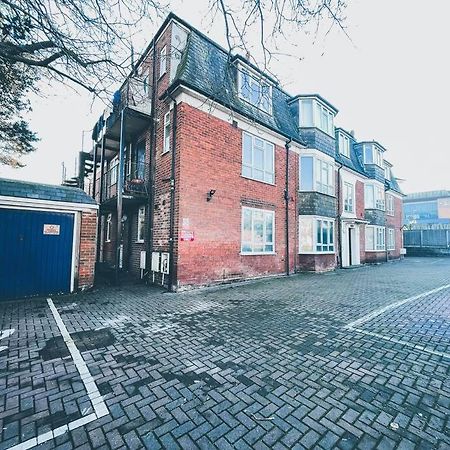 Modern 3 ground floor Parking&Garden Lejlighed Bournemouth Eksteriør billede